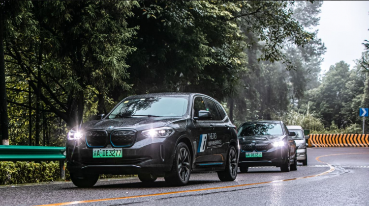 创新纯电动BMW iX3携手马蜂窝内容创作中心 开启秋日未知旅行